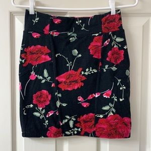 🌷3 for$25🌷Seductions, US S, Black Red Pink & Green Floral Panelled Mini Skirt